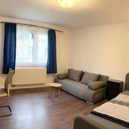 2-schlafzimmer-wohnung Mit Parkplatz-balkon-kueche- Garten, Nahe Dus Airport, Messe *