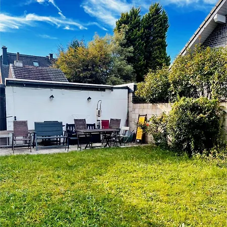 2-schlafzimmer-wohnung Mit Parkplatz-balkon-kueche- Garten, Nahe Dus Airport, Messe