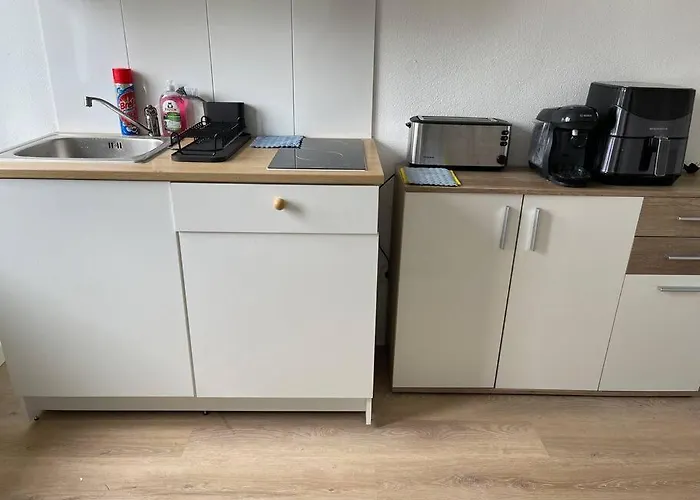 2-schlafzimmer-wohnung Mit Parkplatz-balkon-kueche- Garten, Nahe Dus Airport, Messe