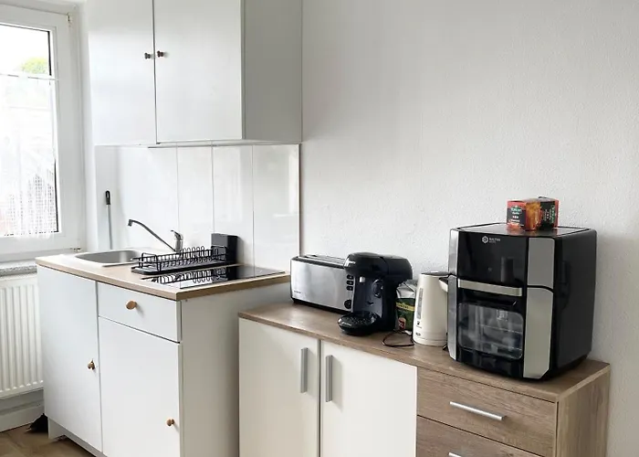 2-schlafzimmer-wohnung Mit Parkplatz-balkon-kueche- Garten, Nahe Dus Airport, Messe Lejlighed