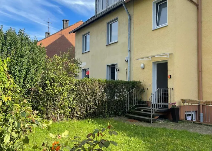 2-schlafzimmer-wohnung Mit Parkplatz-balkon-kueche- Garten, Nahe Dus Airport, Messe Lejlighed *